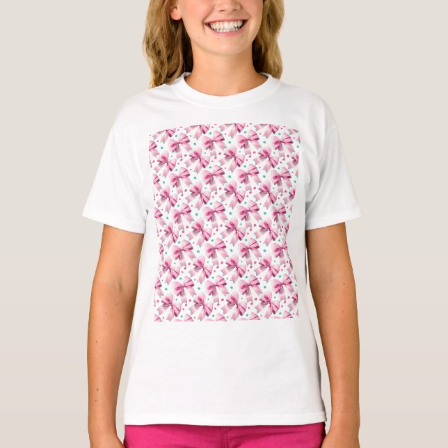 Trendy pink coquette bow pattern with cute girly T-Shirt (Front)
