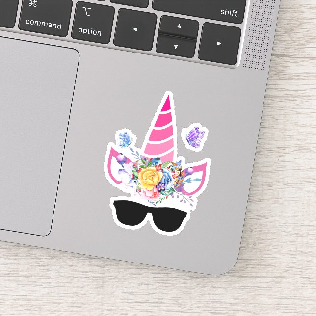 Trendy Pink Unicorn in Sunglasses (Detail)