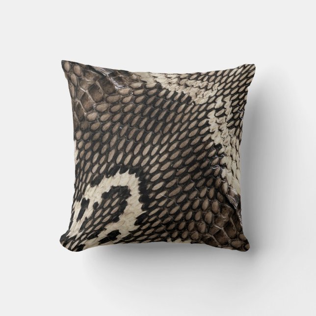 Très Chic Cobra Snake Skin Home Decor Cushion (Front)