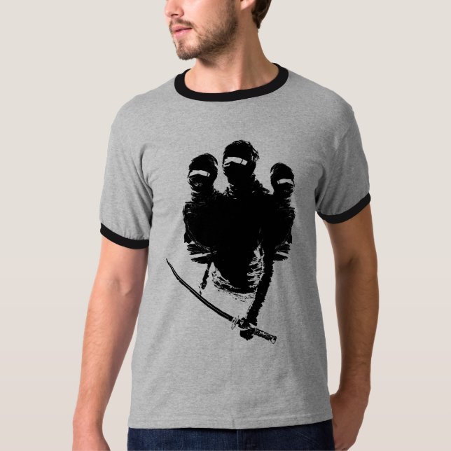 tres ninjas T-Shirt (Front)