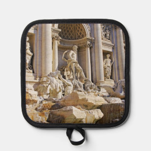 Trevi fountain pot holder