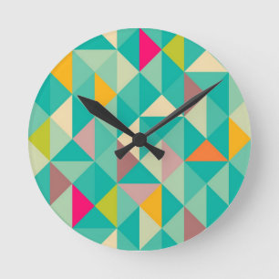 Triangles pattern round clock