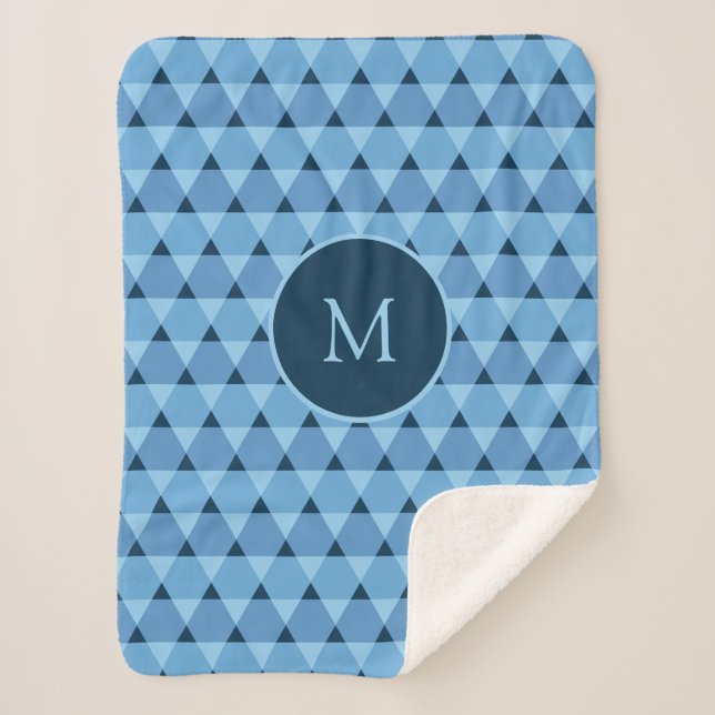 Triangles Pattern Sherpa Blanket (Front)