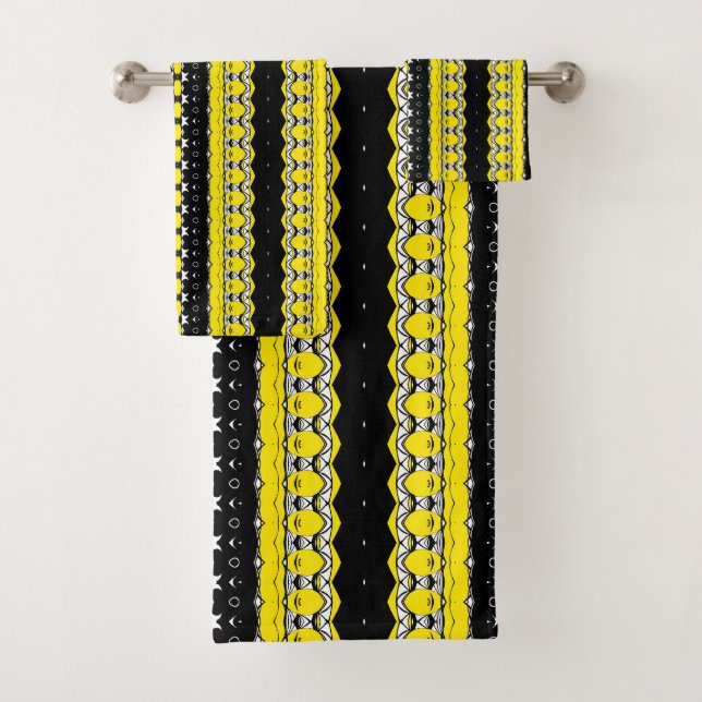 Tribal Brown & Black Pattern Bath Towel Set (Insitu)