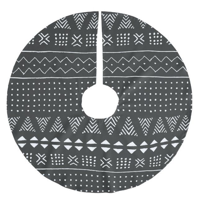 Tribal ethnic: black white pattern. brushed polyester tree skirt (Front)