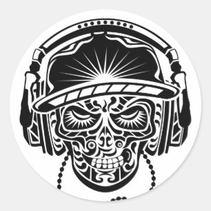 TRIBAL SKULL CLASSIC ROUND STICKER