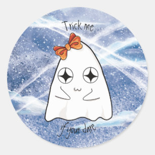 Trick me if you dare cute halloween ghost classic round sticker