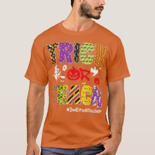 Trick Or Teach 2nd Grade Teacher Halloween Pumpkin T-Shirt