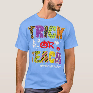 Trick Or Teach 3rd Grade Teacher Halloween Pumpkin T-Shirt