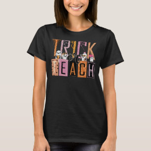 Trick or Teach Floral Groovy Halloween Teacher Ret T-Shirt