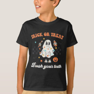 Trick Or Treat Brush Your Teeth Retro Halloween Cu T-Shirt