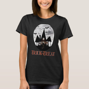 Trick or Treat Creepy House with Bats Graphic T-Shirt