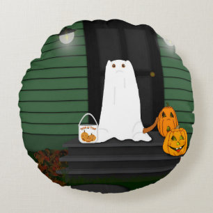 Trick Or Treat Oliver The Otter!  Round Cushion
