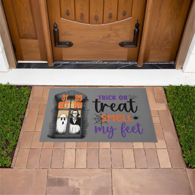 Trick or Treat Smell My Feet Halloween Doormat (Outdoor)