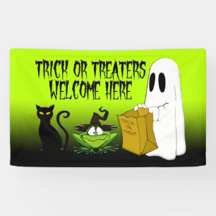 Trick or Treaters Welcome Halloween Green Banner