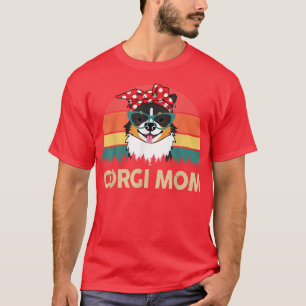Tricolor Corgi MomTriColored Corgi Gifts for Lover T-Shirt