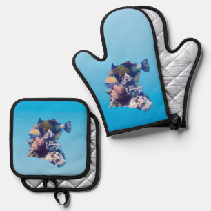 Triggerfish - Organic Crop View at Coral Reef Oven Mitt & Pot Holder Set