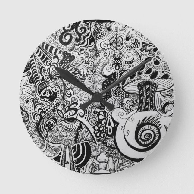 Trippy Art Design Round Clock (Front)