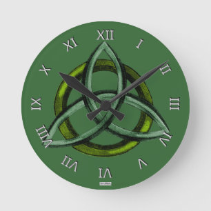 Triquetra (Green) Round Clock