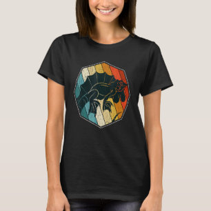 Tropical Animal Wildlife Reptile Lizard  Retro Igu T-Shirt