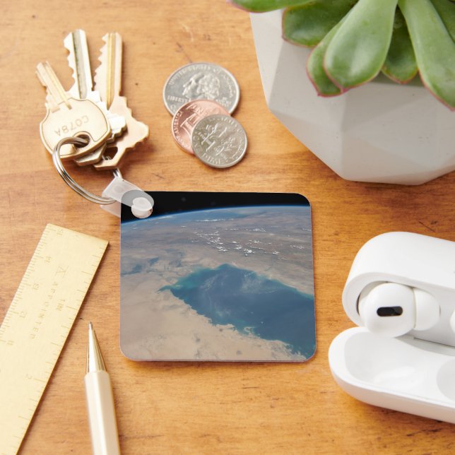 Tropical Blue Waters Of The Persian Gulf. Key Ring (Desk)