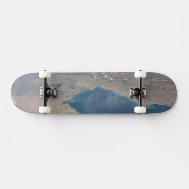Tropical Blue Waters Of The Persian Gulf. Skateboard (Horz)