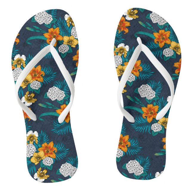 Tropical bouquet on blue flip flops (Footbed)