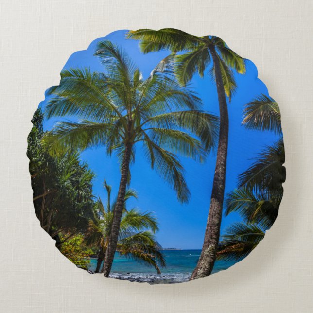 Tropical coastline 2 round cushion (Front)