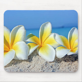 Tropical flowers mouse mat