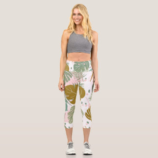 Tropical Foliage - Monstera And Palm Leaf Pattern Capri Leggings