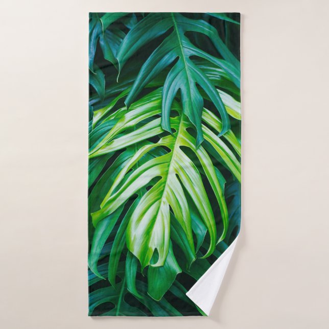 Tropical green leaves on dark background, nature s bath towel (Bath Towel)