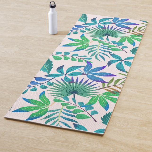 Tropical jungle leaves pattern yoga mat (In Situ)