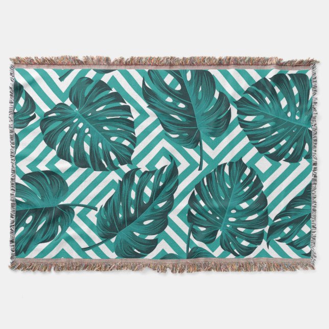 Tropical Leaves: Floral Seamless Pattern. Throw Blanket (Front)