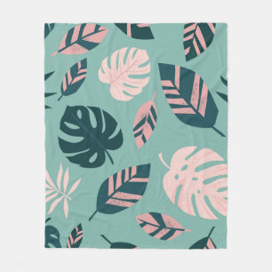 Tropical Leaves: Seamless Vintage Pattern. Fleece Blanket