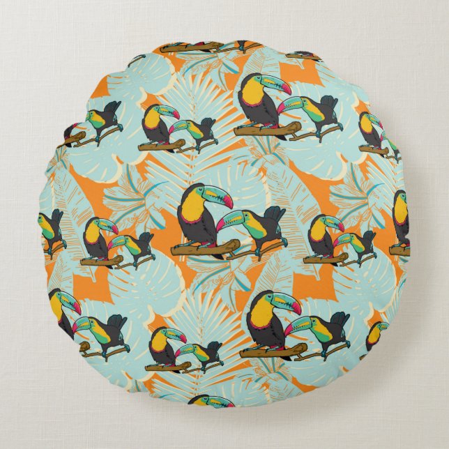 Tropical leaves toucan seamless Pattern Round Cushion (Front)
