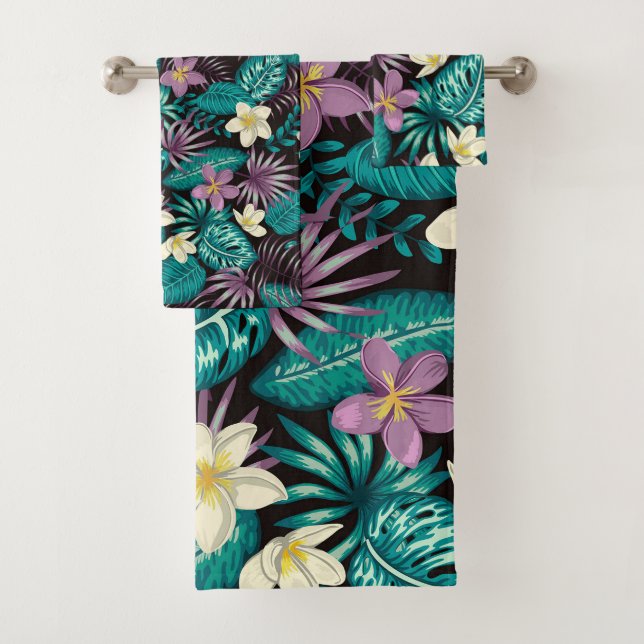 Tropical Nights Bath Towel Set (Insitu)