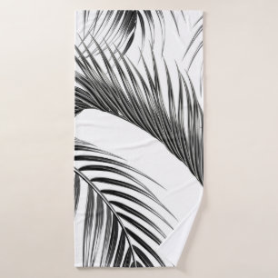 Tropical palm leaves seamless floral jungle patter bath towel