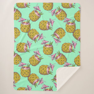 Tropical Piña Colada Pattern –Refreshing Summer Sherpa Blanket