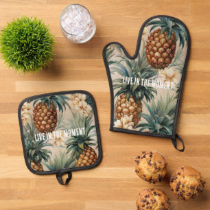 Tropical Pineapples Floral Oven Mitt & Pot Holder Set