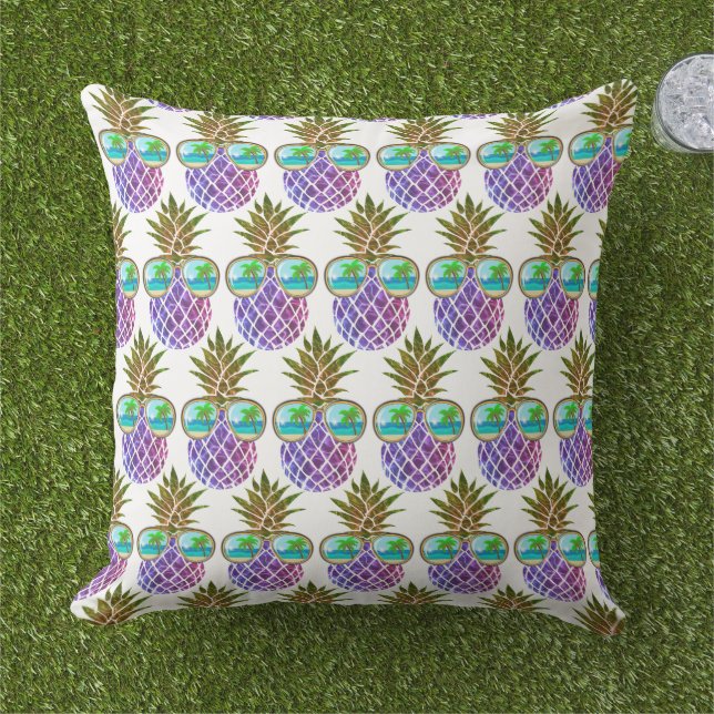 Tropical pink purple pineapple cushion (Grass)