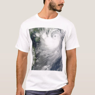 Tropical Storm Koppu nearing landfall T-Shirt