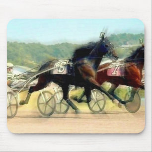 Trotting Power Mouse Mat