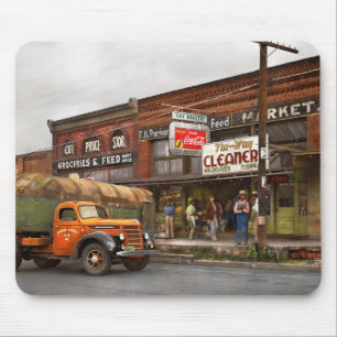 Truck - The city grocer 1939 Mouse Mat