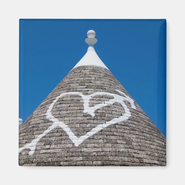 Trulli house roof with heart magnet (Front)