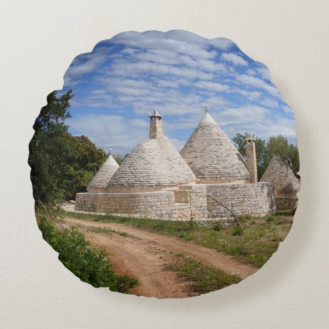 Trulli houses in Puglia/Apulia Round Cushion (Front)