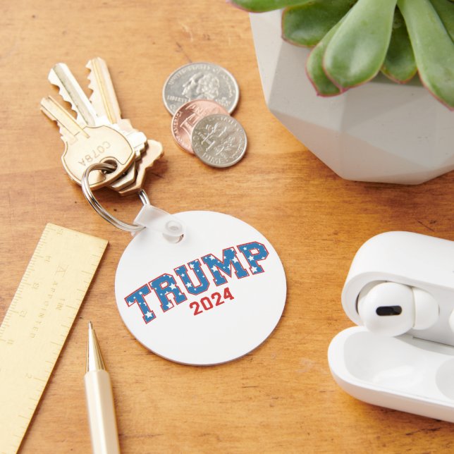 Trump 2024  key ring (Desk)
