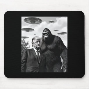 Trump Bigfoot Ufo Alien Encounter Extraterrestrial Mouse Mat