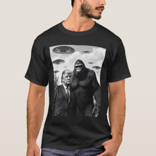 Trump Bigfoot Ufo Alien Encounter Extraterrestrial T-Shirt
