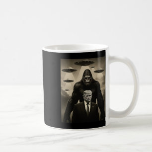 Trump Bigfoot Ufo Alien Encounter Invasion Uap Fun Coffee Mug