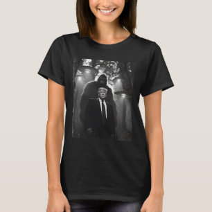 Trump Bigfoot Ufo Alien Encounter Uap Invasion Con T-Shirt